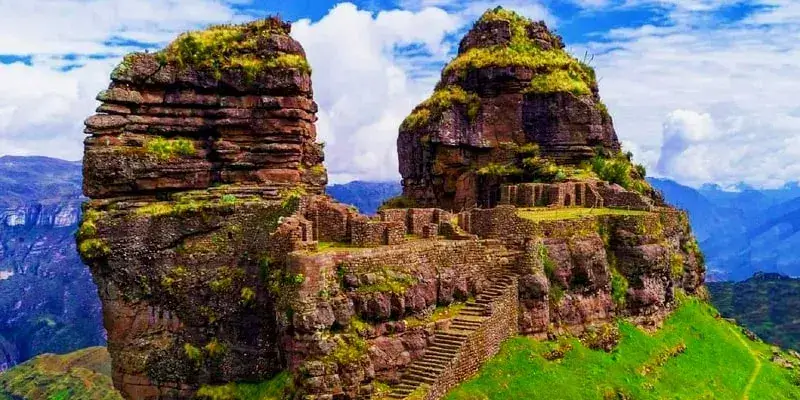 Journée Complète Consacrée aux Ruines de Huacrapucara - Local Trekkers Pérou - Local Trekkers Peru